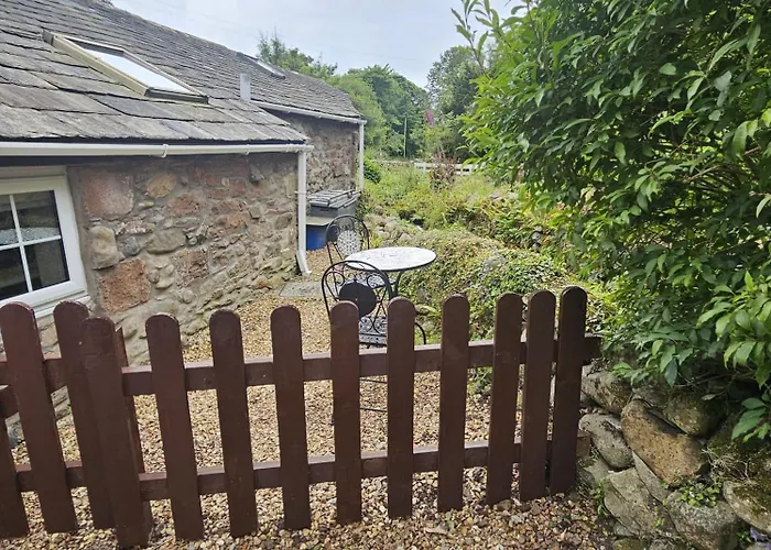 Annie\'S Cottage